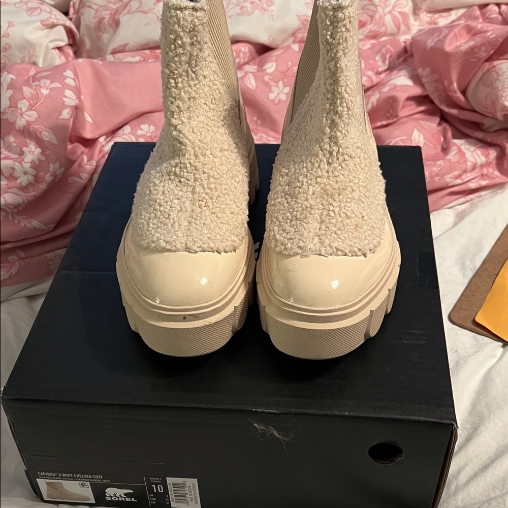 Sorel Women's Cream Textured Winter Boots